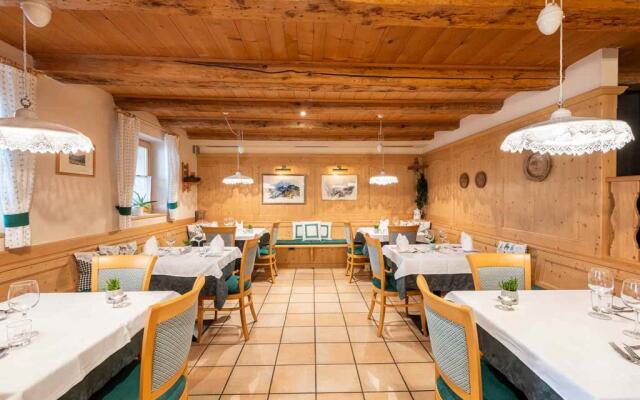 Berghotel Jochgrimm - Your hoome in the Dolomites
