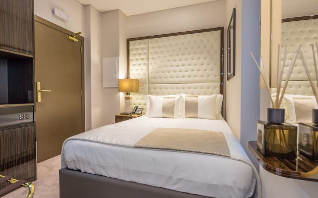 MeraPrime Gold Design Hotel