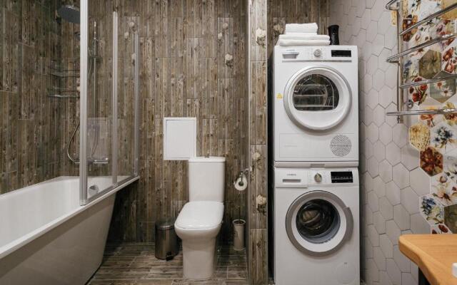 Royal Flowers Apartments