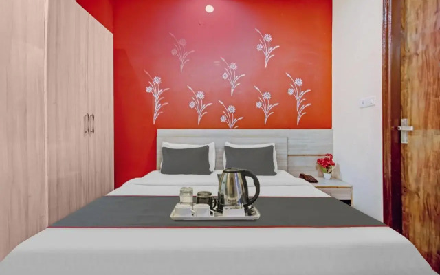 Collection O 702962 Presidency Inn