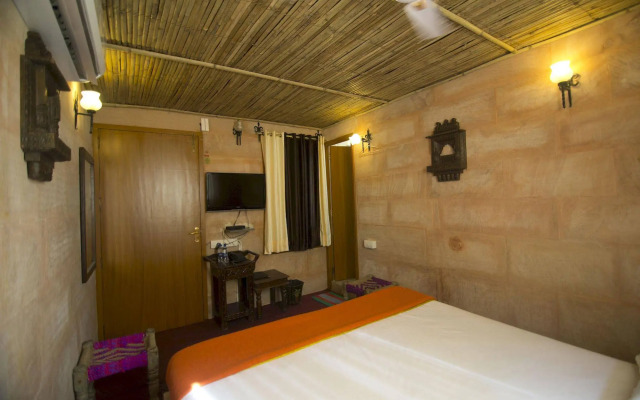 Apnayt Villa - A Luxury Homestay