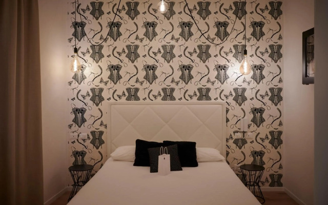 Lainez Rooms & Suites