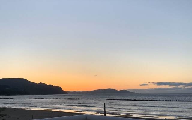 Sunset Beach Zenibako Diva