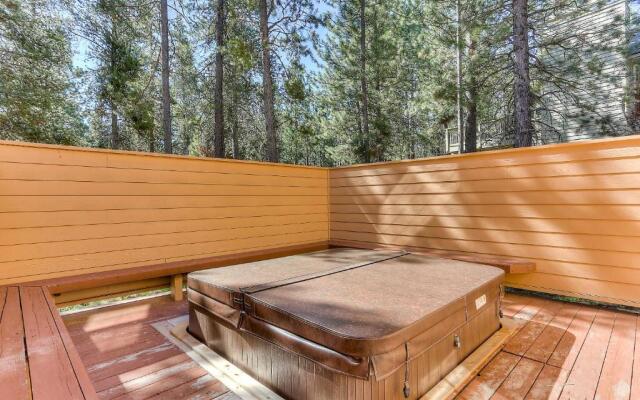 3 Mt. Baker-AC-Hot Tub-4BR/3BA