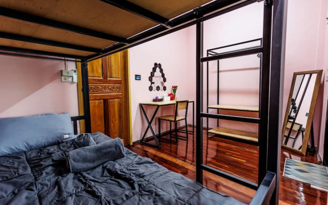 Baan Mee Suk Ayutthaya - Hostel