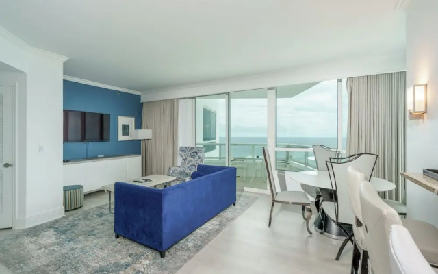 Residences at Fontainebleau Miami