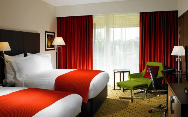 Lingfield Park Marriott Hotel & Country Club