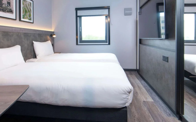 Ibis Styles London Gatwick Airport