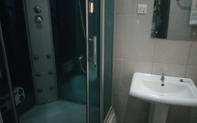 Peak Court Hotels