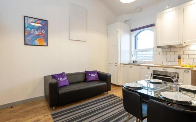 Pillo Rooms Serviced Apartments- Salford