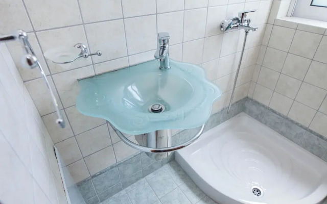 Luxe 3 Bd Penthouse 5 Min from Drosia