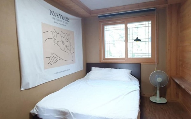 Sacheon Seopo Beach Pension