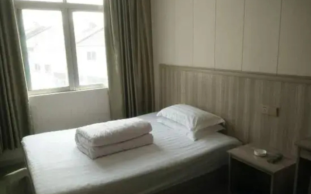 Danzhou Jiu Long Hotel