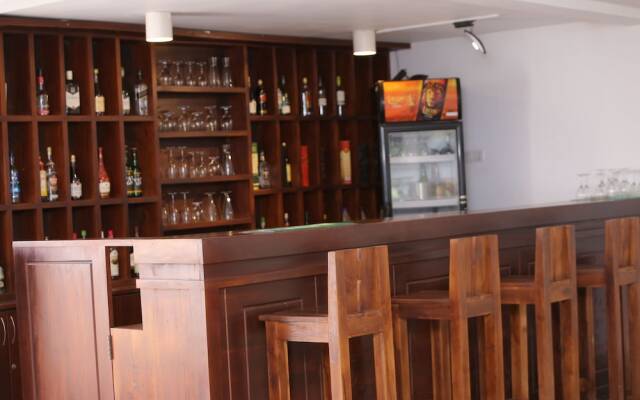 Hotel Randiya
