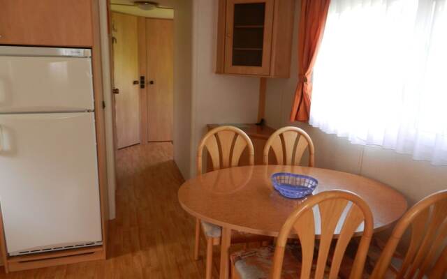 Appealing Chalet With Terrace in the Surroundings of Turnhout