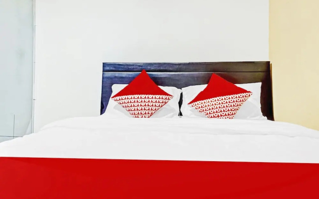 Super OYO 90692 Point Hostel