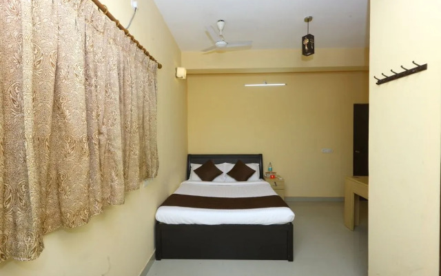 OYO Home 9767 Sea View 3 BHK Near Rock Beach