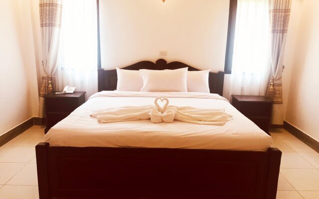 Khung City Hotel