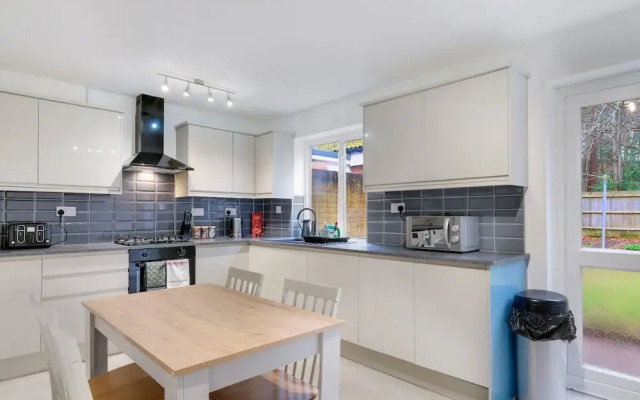 Spacious 4-Bedroom 2-Bath Home in Bywood