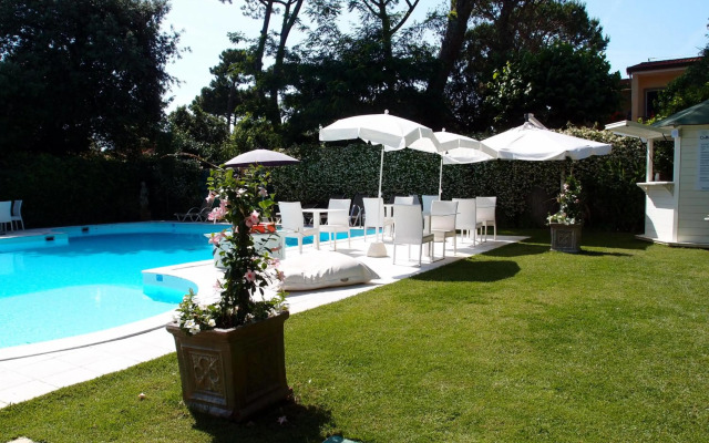 JR Resort Logos Forte dei Marmi