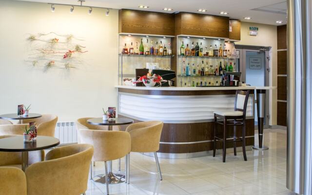 Гостинично-ресторанный комплекс с пляжем RiverSide