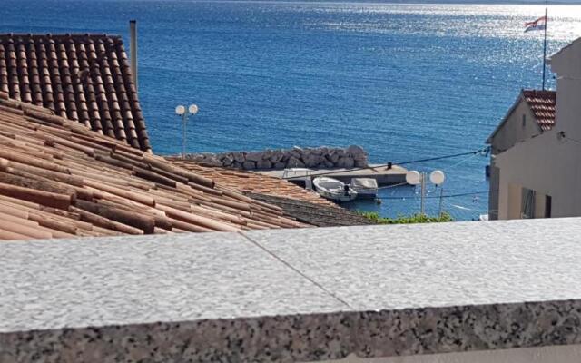 Rustic House Diklo 20m from the sea