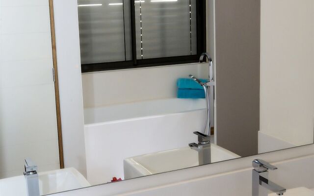 Cap Ouest by Horizon Holidays