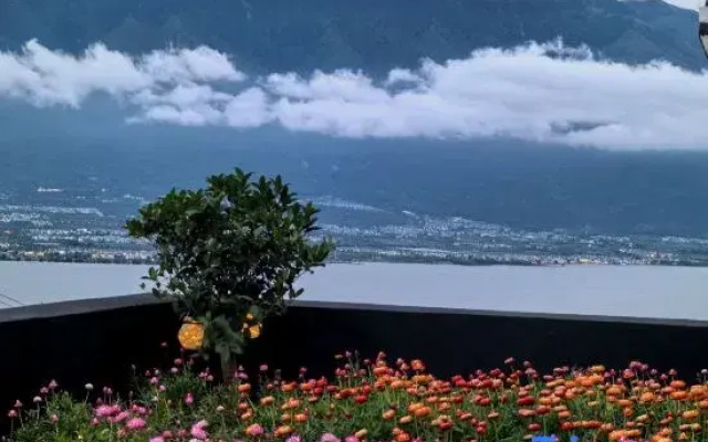 Dali Yunshang Zhanxi Banshan Seaview Homestay