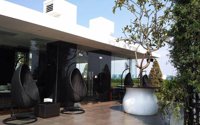 FM7 Resort Hotel