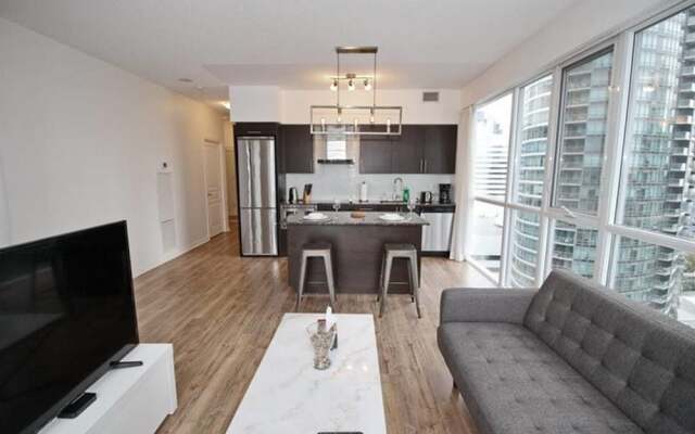 Executive 2 Bedroom Condo Across CN Tower