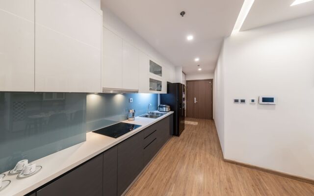 Sweet Apartment in Vinhomes Metropolis