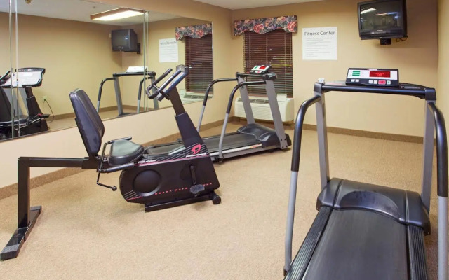 Country Inn & Suites by Radisson, Dunn, NC