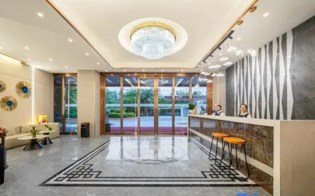 Licheng Ruixuan Hotel