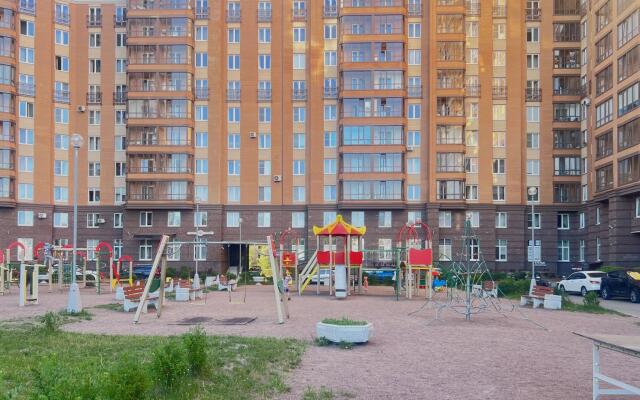 Apartments on 18 Deciduous Street
