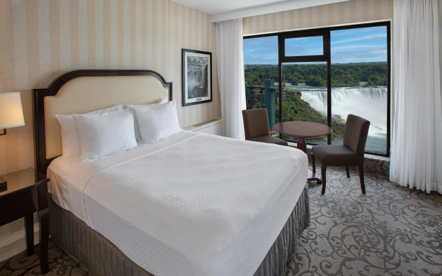 Crowne Plaza Hotel-Niagara Falls/Falls View