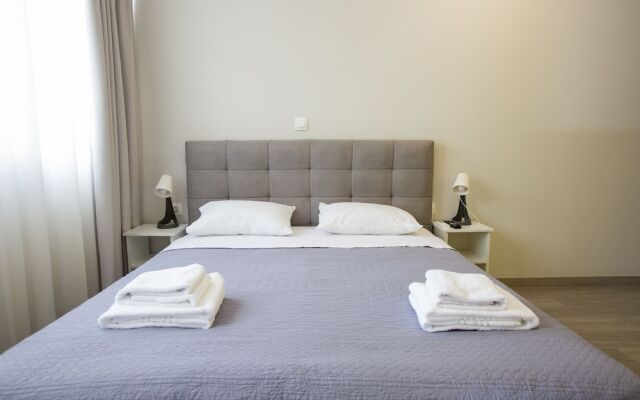 Raise Boutique Rooms in Center of Athens