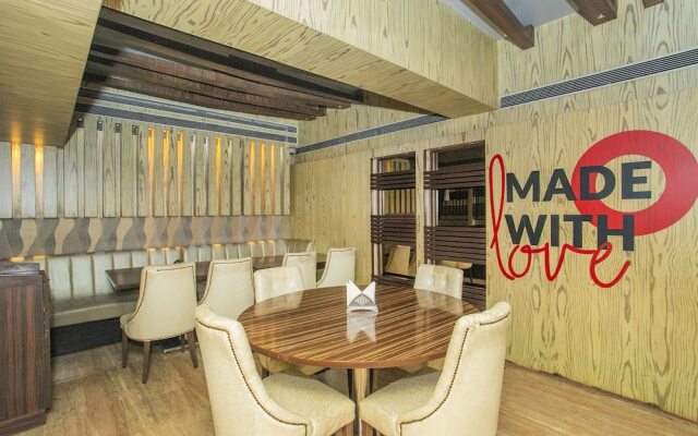 R D Suites A Business Hotel
