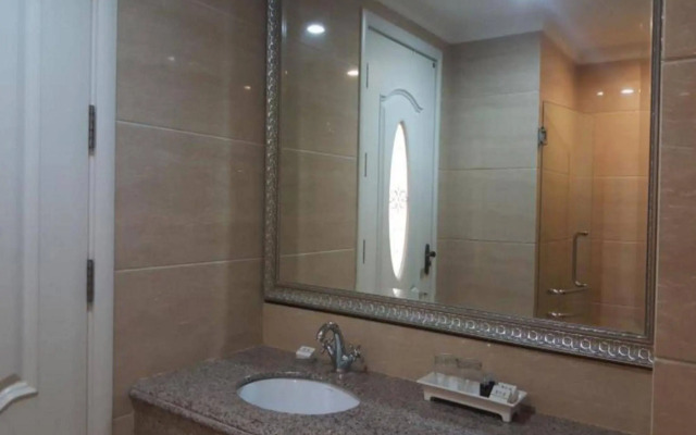 Lk Noble Suite