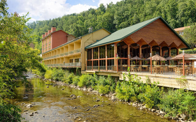 River Terrace Resort & Convention Center