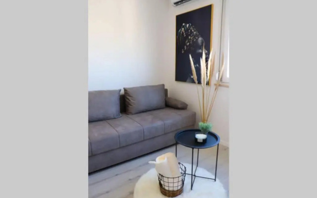 NEW! Top apartment, Split view from above