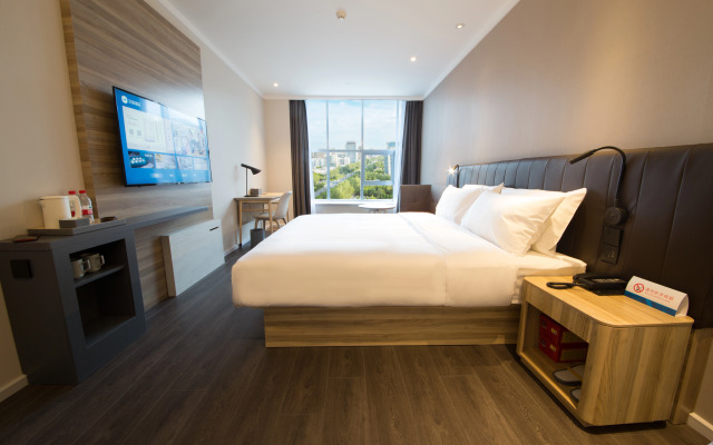 HanTing Hotel (Binzhou Bohai Shibalu IFC Shopping Center)