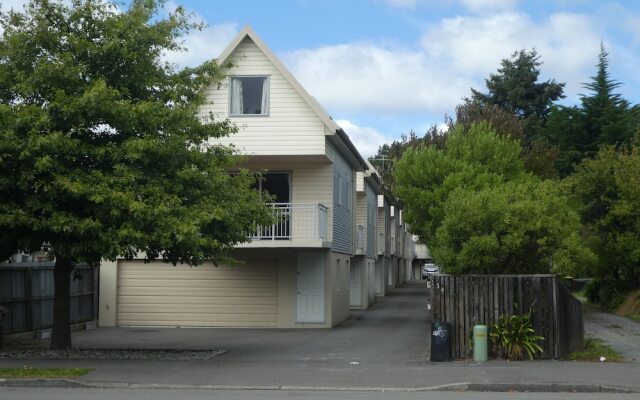 Townhouse close to town