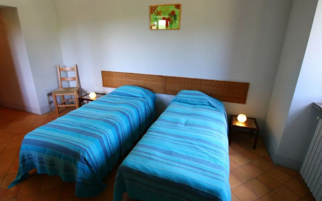 Villa Near Lake Bracciano With Pool