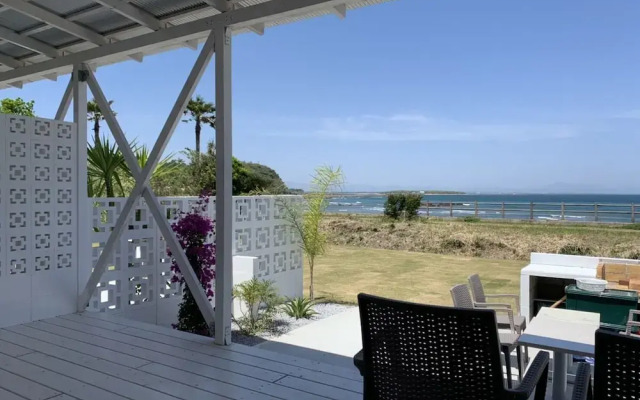 Shirahama Beach Garden