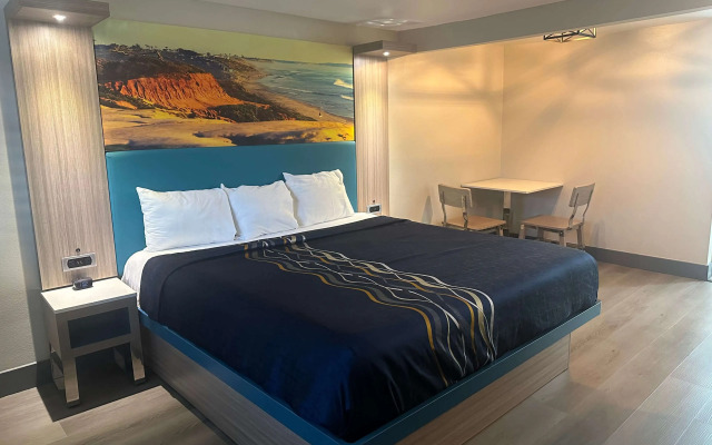 Super 8 by Wyndham Oceanside Downtown