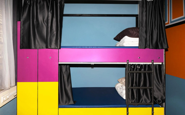 Amsterdam Teleport Hotel