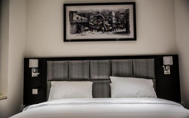 Naylover Hotel Suites