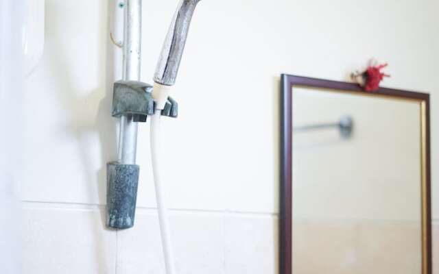 Apatel Green Park View Tower E 1219