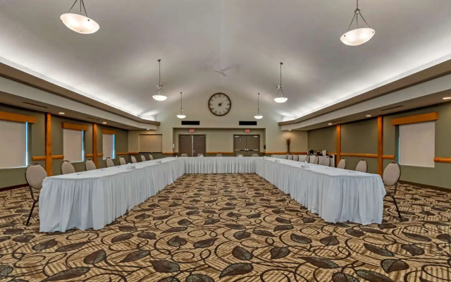 Best Western Plus Valemount Inn & Suites