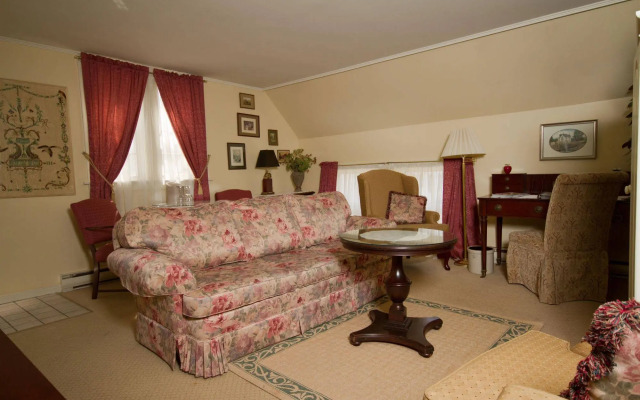 Victoria's Historic Inn